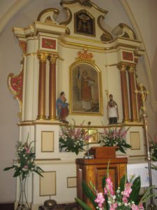 Ołtarz główny z wizerunkiem świętego Wawrzyńca